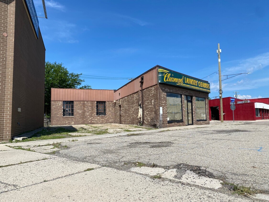 27455 Woodward Ave, Berkley, Michigan 48072, ,Retail,Available,27455 Woodward Ave,1130