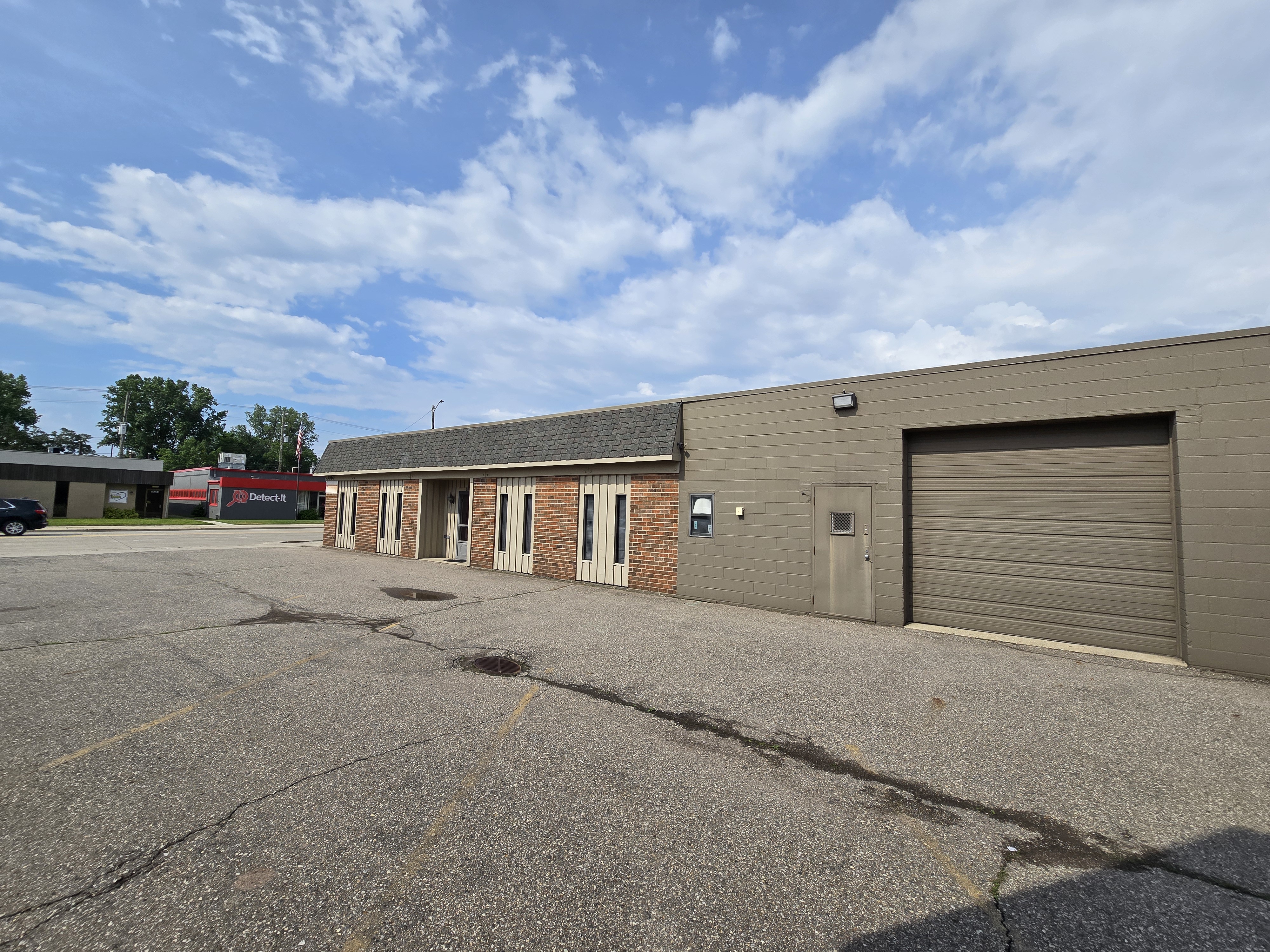 3060 W 11 Mile, Berkley, Michigan, ,Retail,Available,3060 W 11 Mile ,1187